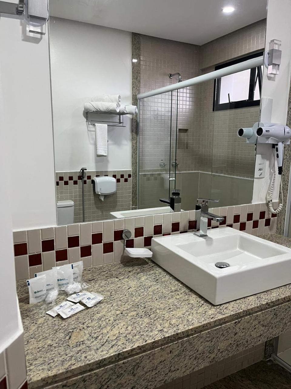 Deluxe Room,1565778463:JPEG